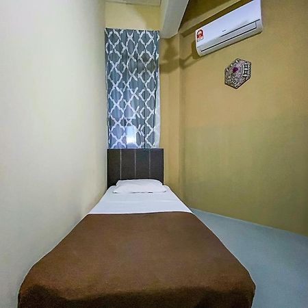 SPOT ON 90042 One Plaza Eco Hotel Keningau Exterior foto