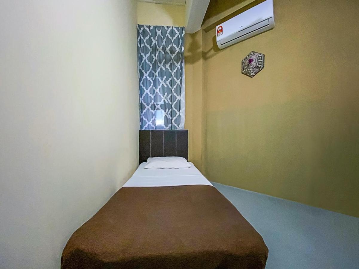 SPOT ON 90042 One Plaza Eco Hotel Keningau Exterior foto